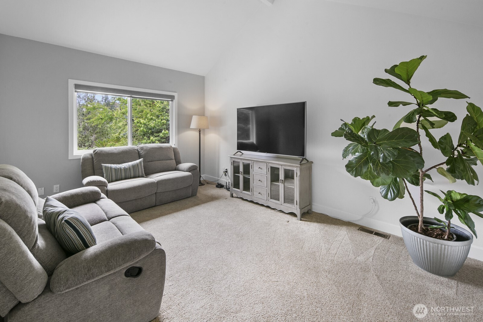 21227 SE 29th Street, Sammamish, WA 98075