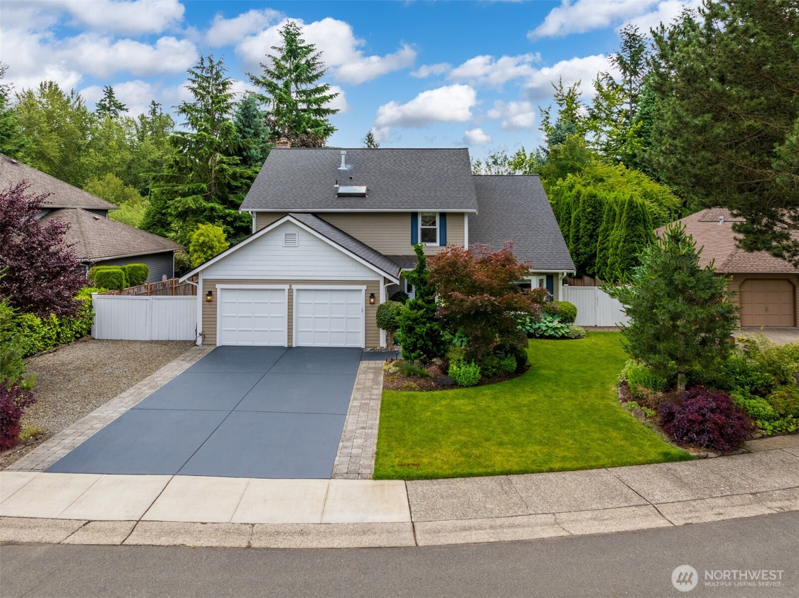 21227 SE 29th Street, Sammamish, WA 98075