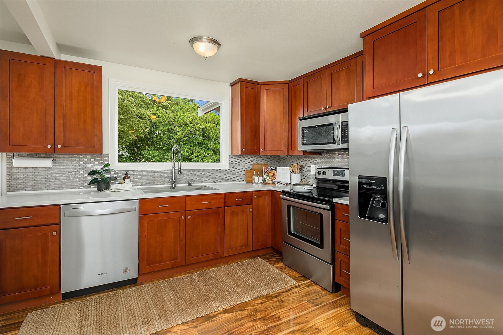 21106 49th Avenue W, Lynnwood, WA 98036