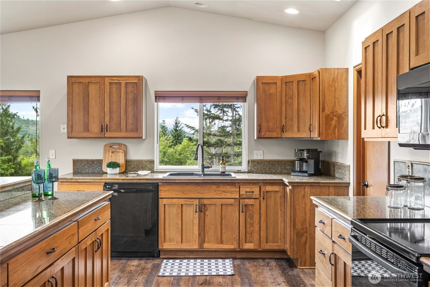 27815 SE 264th Street, Ravensdale, WA 98051