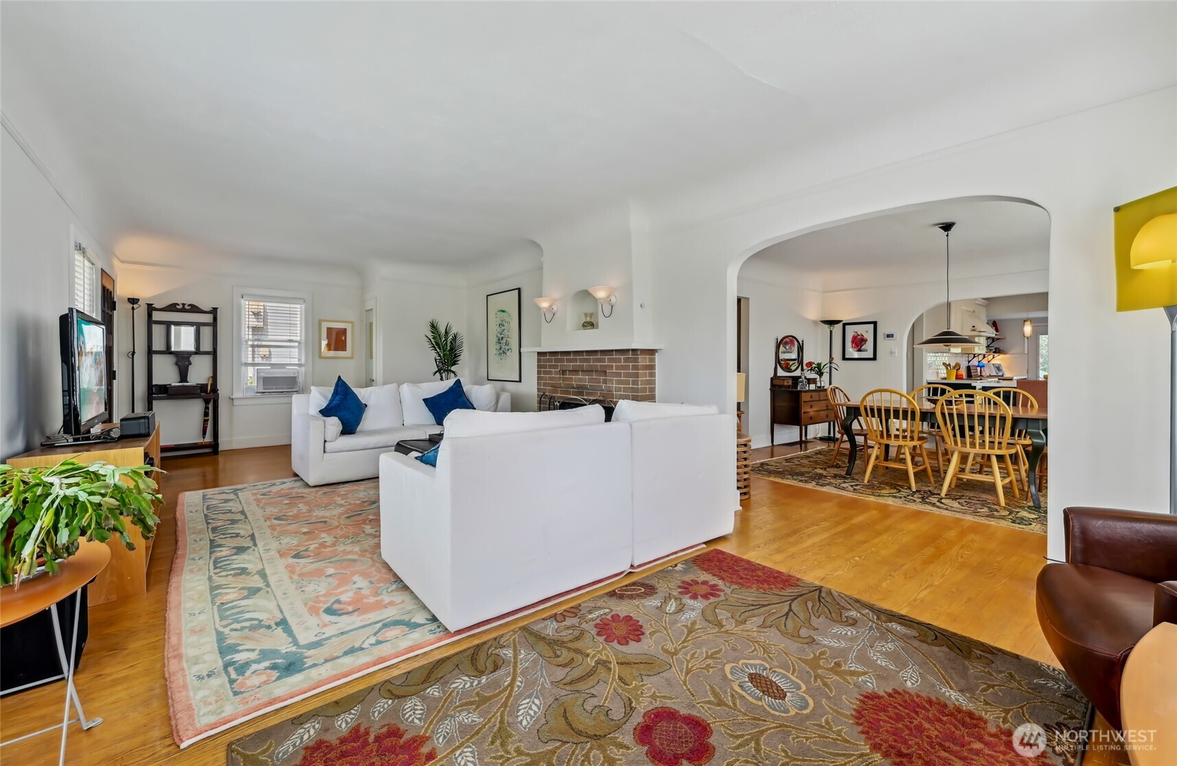 912 N 88th Street, Seattle, WA 98103