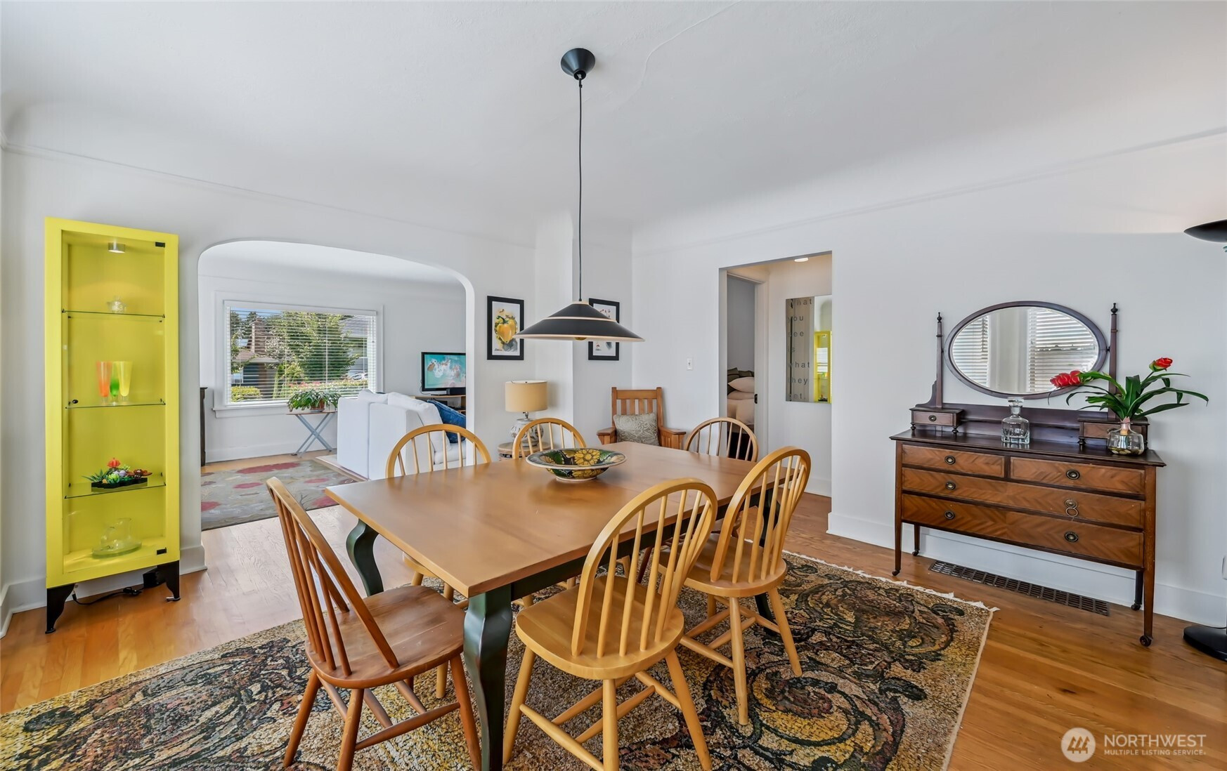 912 N 88th Street, Seattle, WA 98103