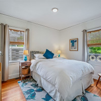 912 N 88th Street, Seattle, WA 98103