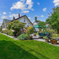 912 N 88th Street, Seattle, WA 98103