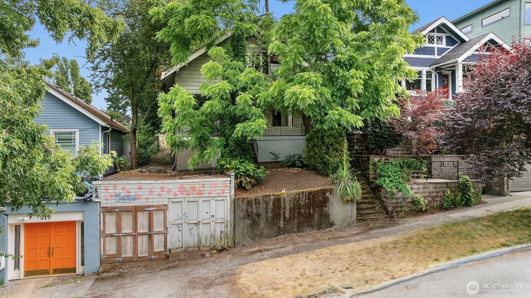 317 58th Street NE, Seattle, WA 98105