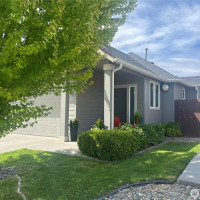 1122 SW Carver Street, College Place, WA 99324