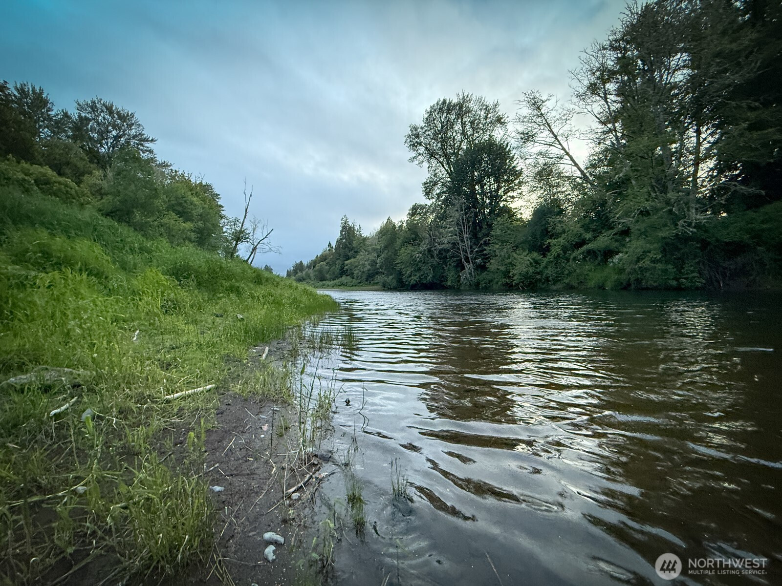 481 River Road, Chehalis, WA 98532