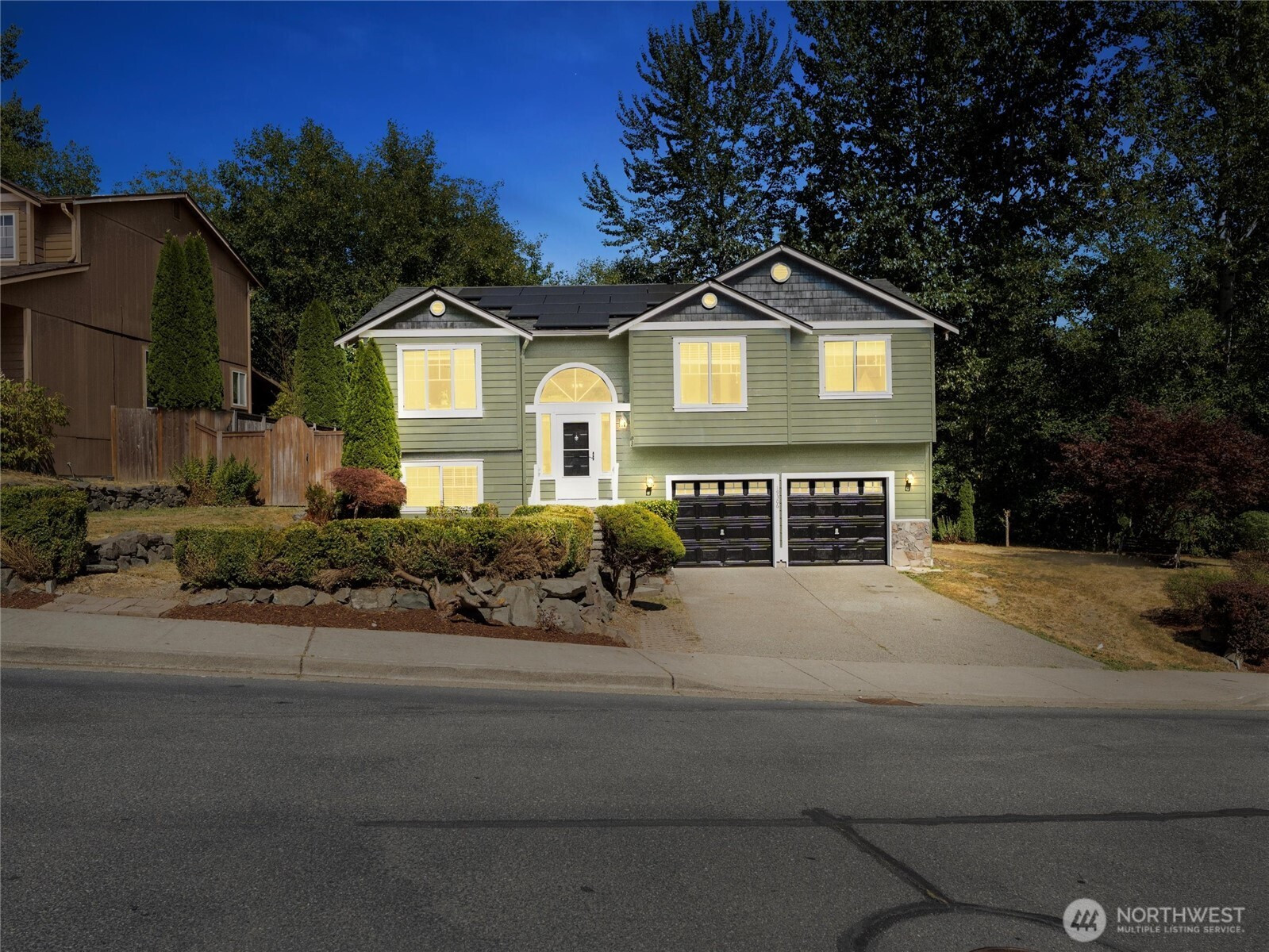 19306 Evergreen Drive E, Bonney Lake, WA 98391
