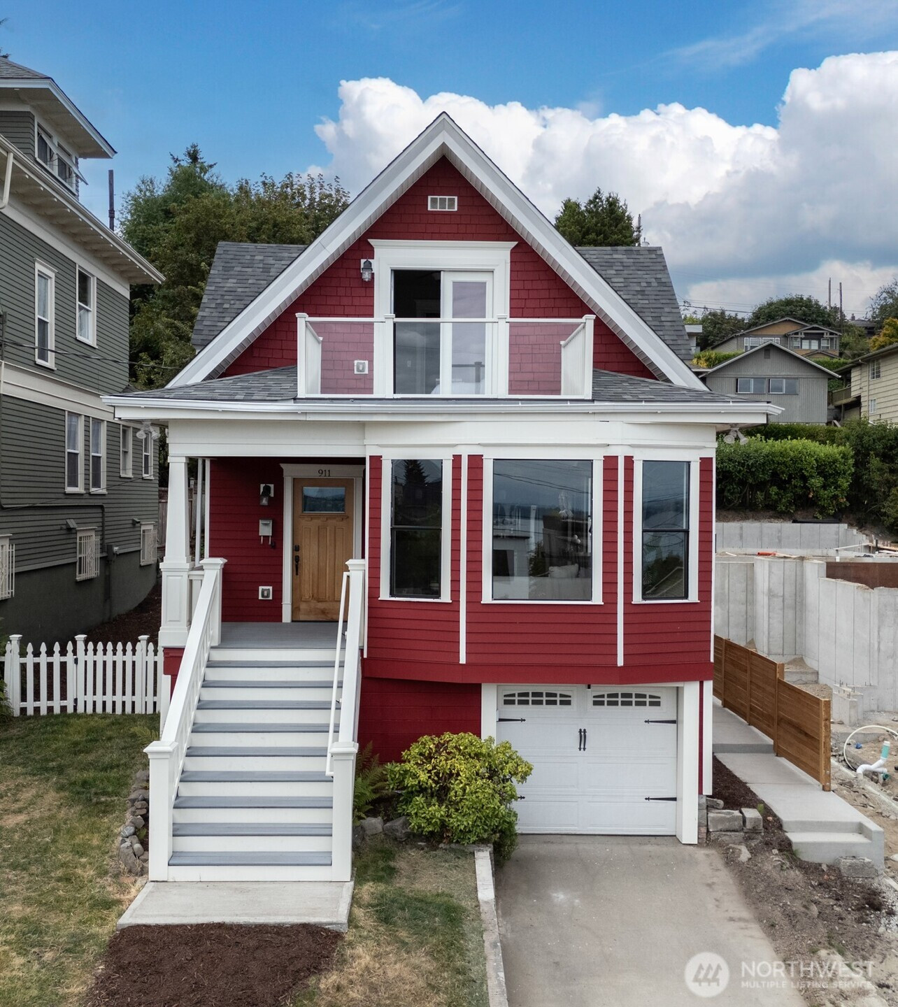 911 32nd Avenue S, Seattle, WA 98114
