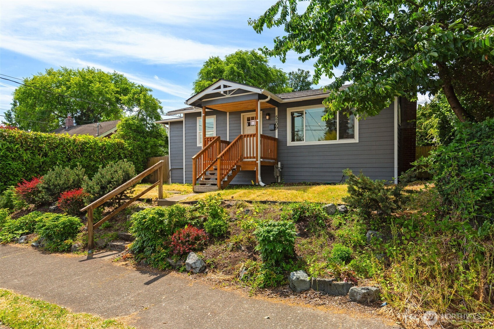 5209 S Dawson Street, Seattle, WA 98118