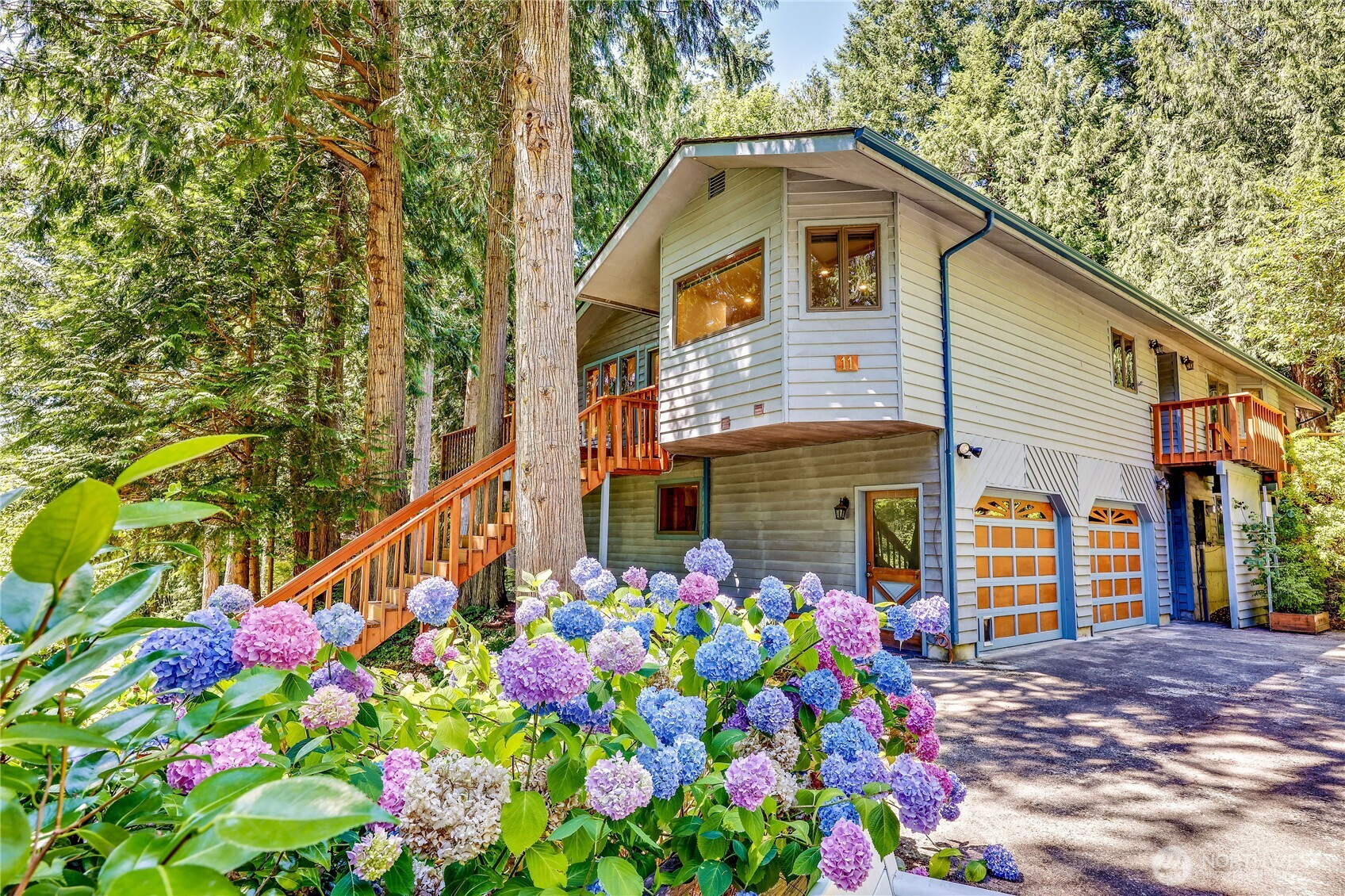 11 Bishop Hill Road, Chimacum, WA 98325