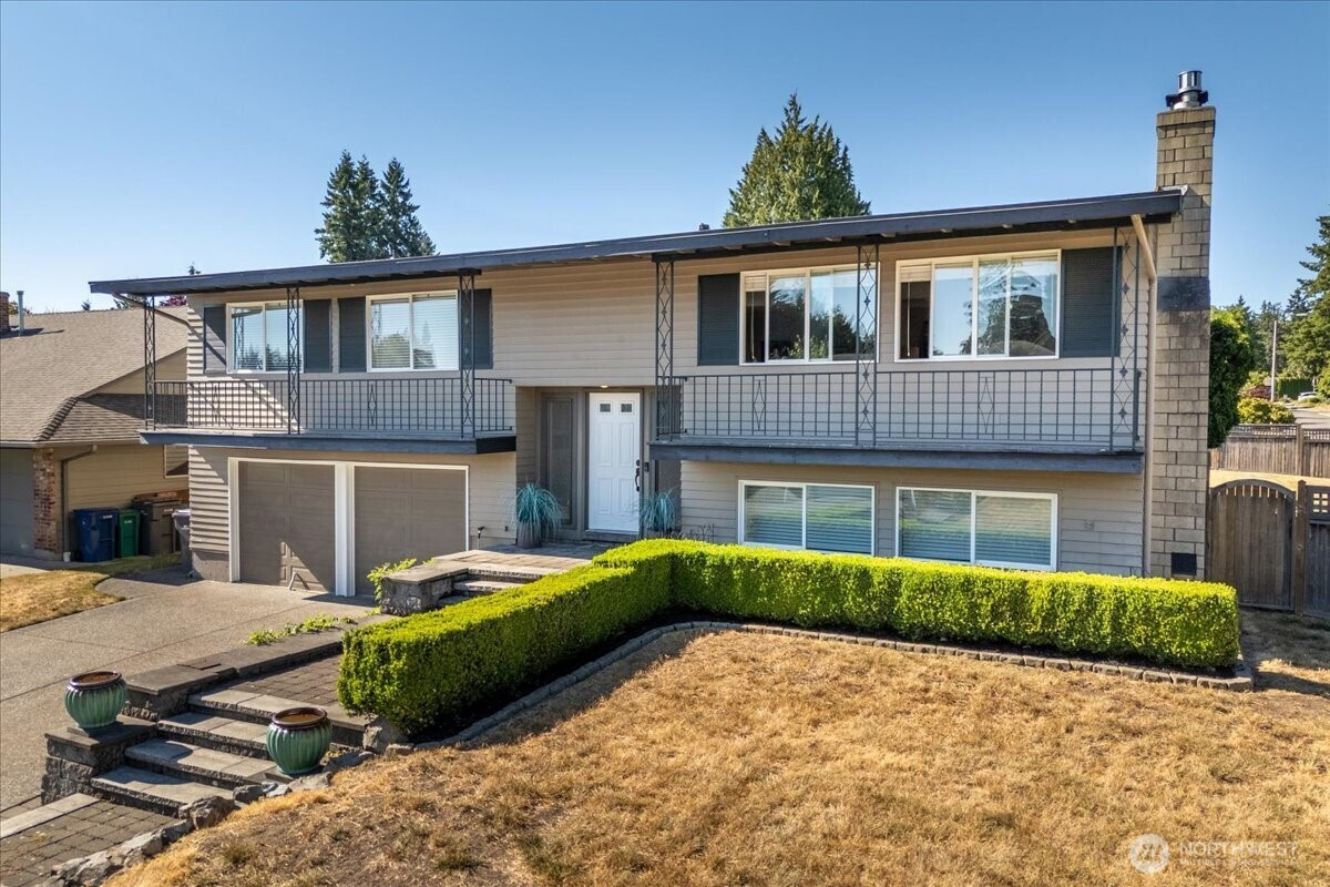 11642 NE 135th Street, Kirkland, WA 98034