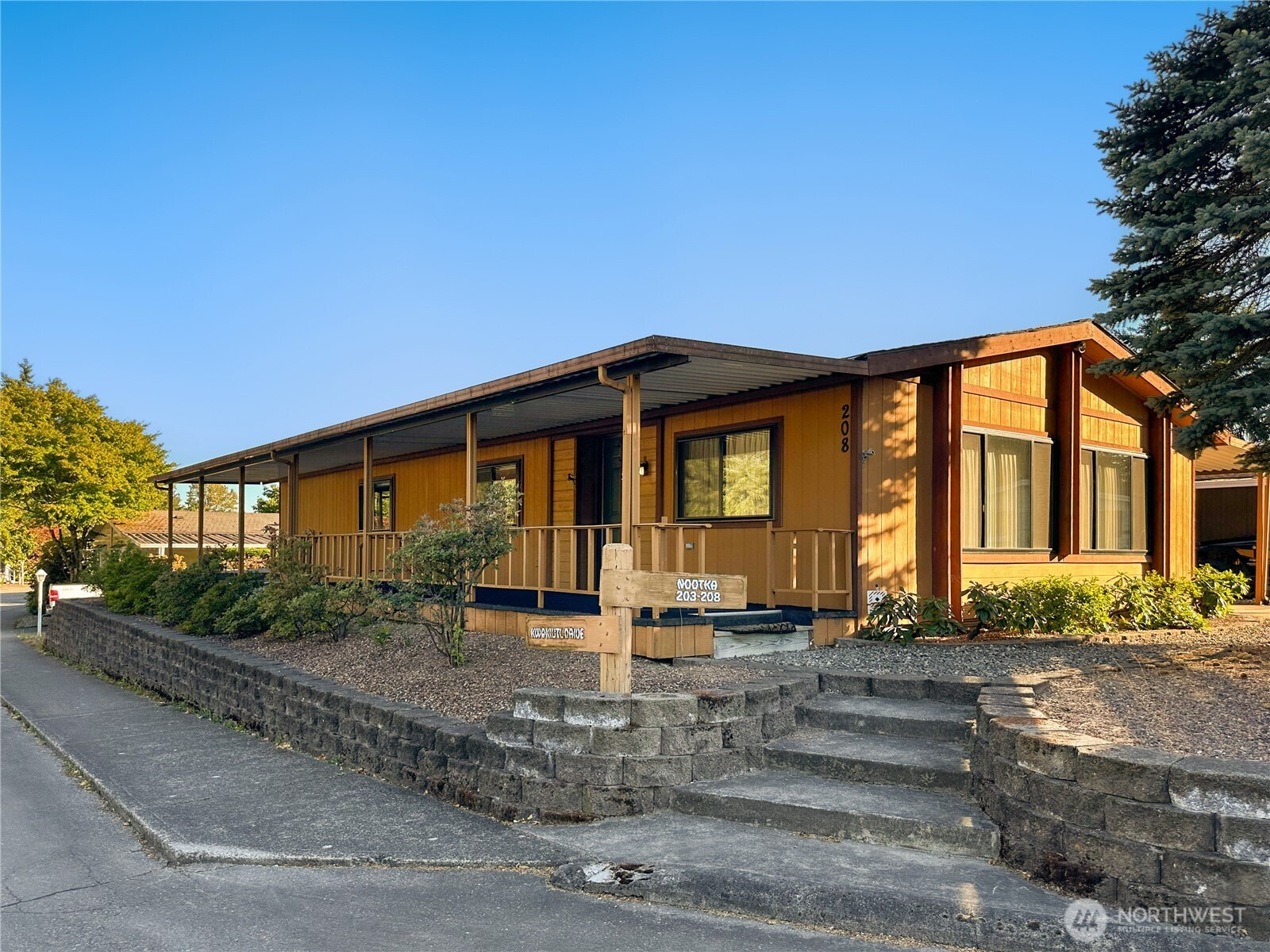 2500 S 370th Street, Federal Way, WA 98003