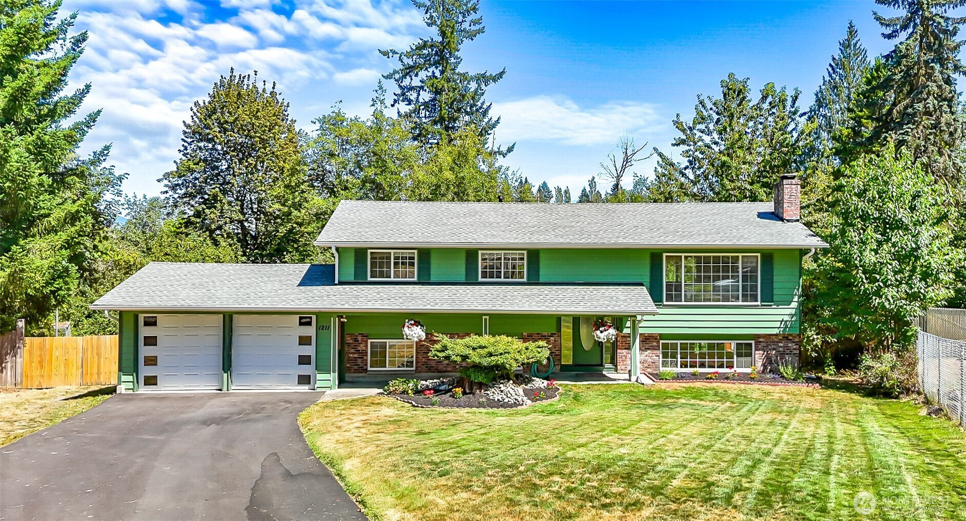 1211 121st Ave SE, Lake Stevens, WA 98258