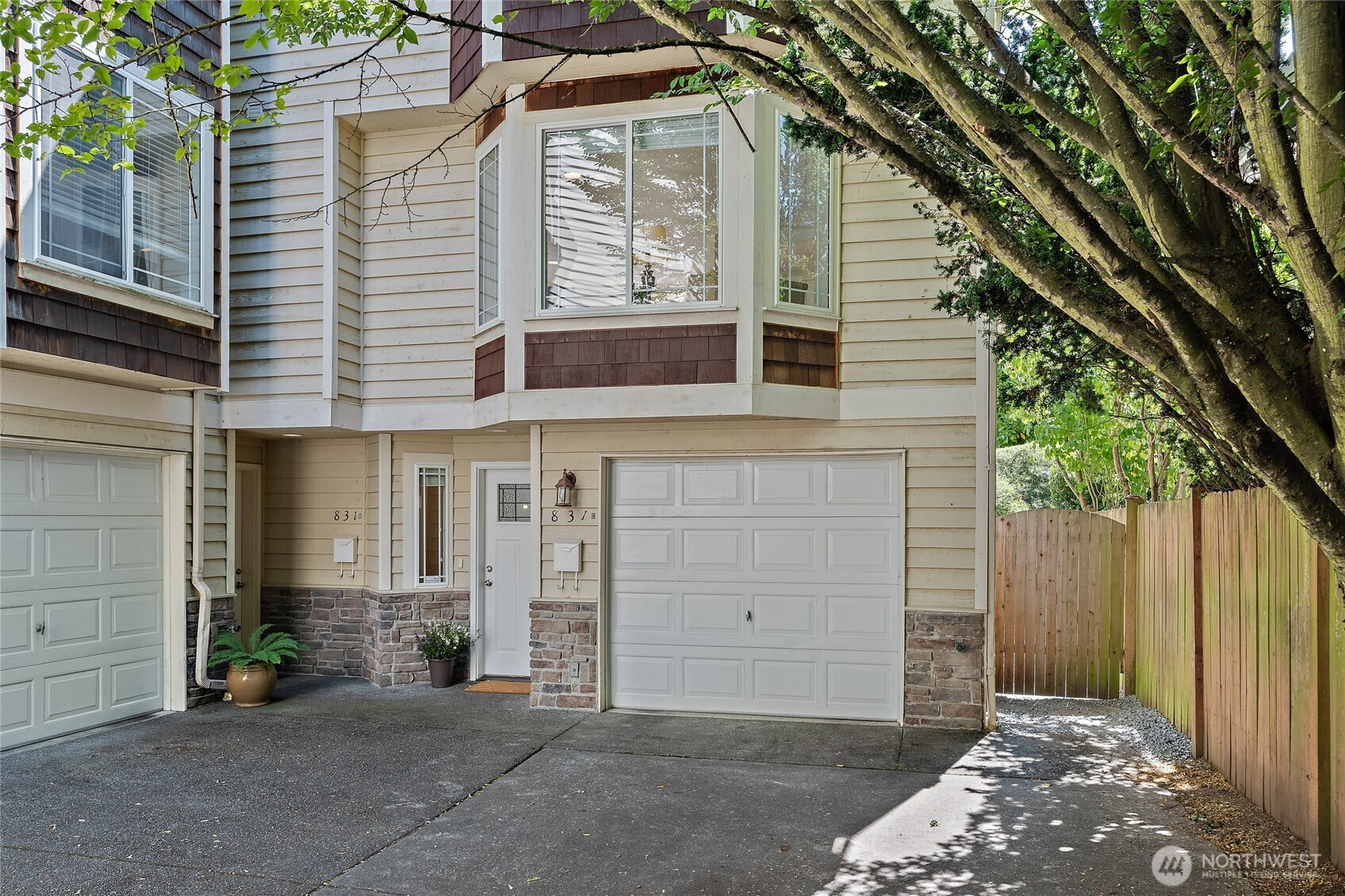 831 NW 63RD Street, Seattle, WA 98107