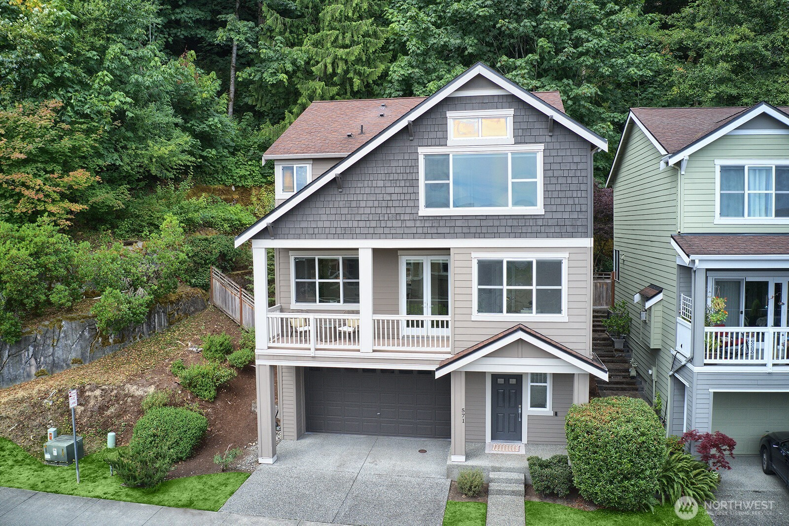 571 Mountain View Lane SW, Issaquah, WA 98027