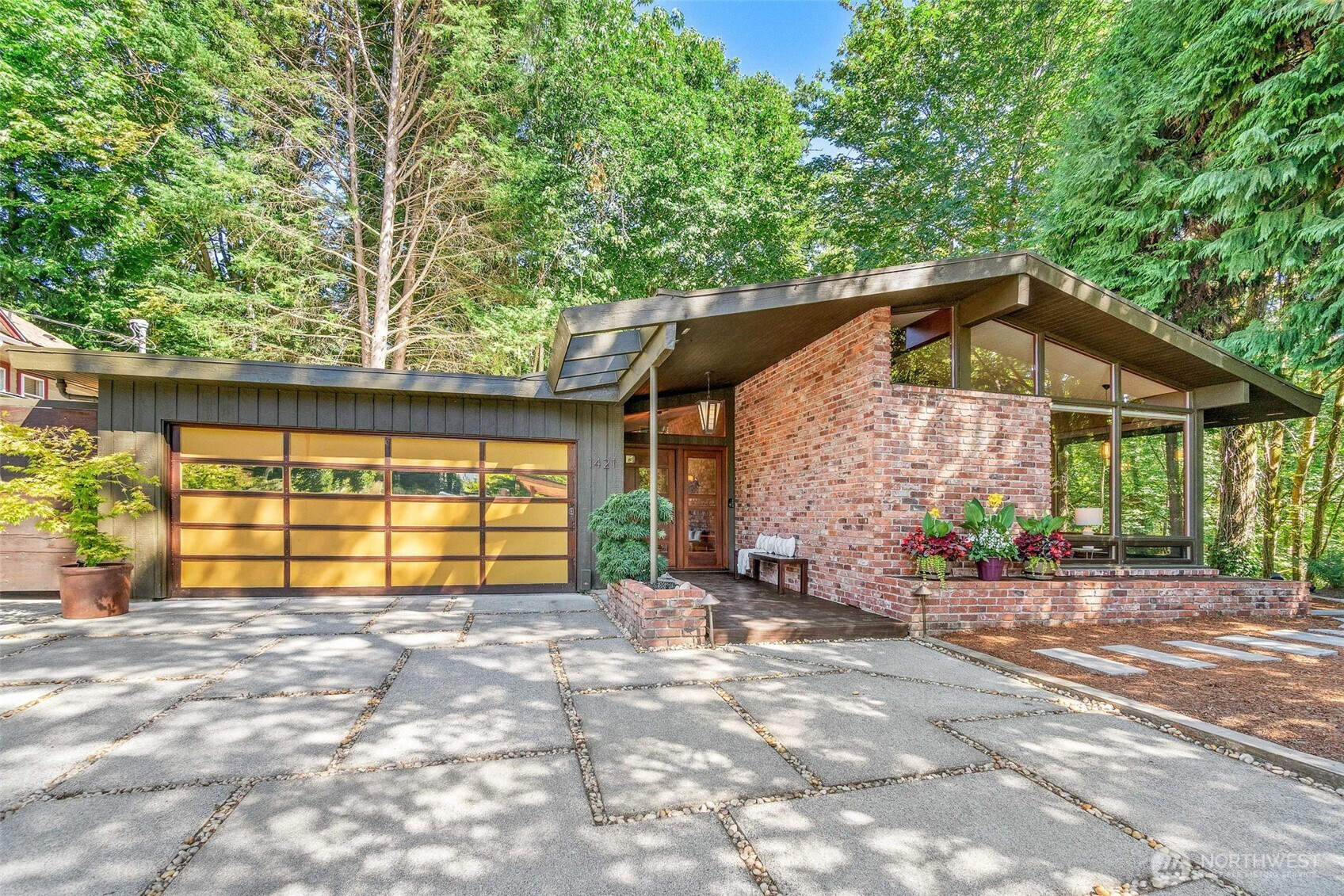 1421 NE 106th Street, Seattle, WA 98125