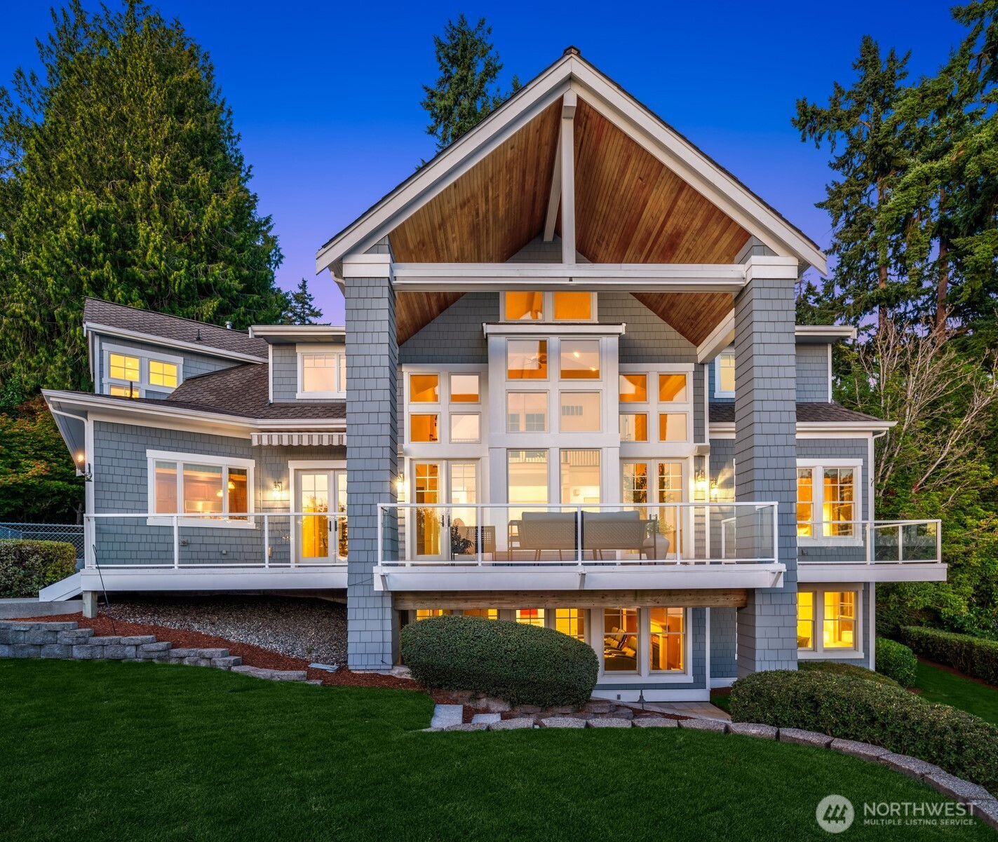 8055 W Mercer Way, Mercer Island, WA 98040