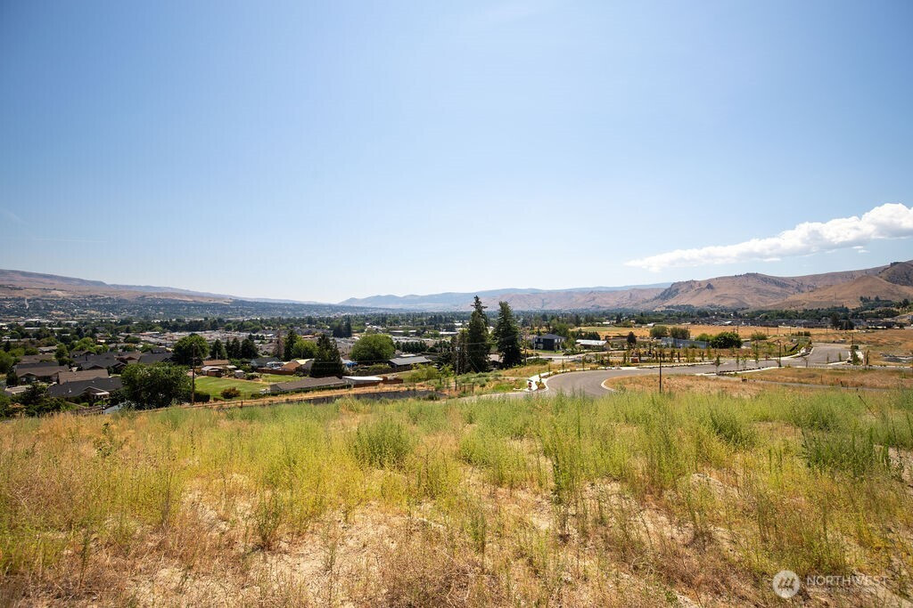 0 Lot 1 Farmstead Lane, Wenatchee, WA 98801