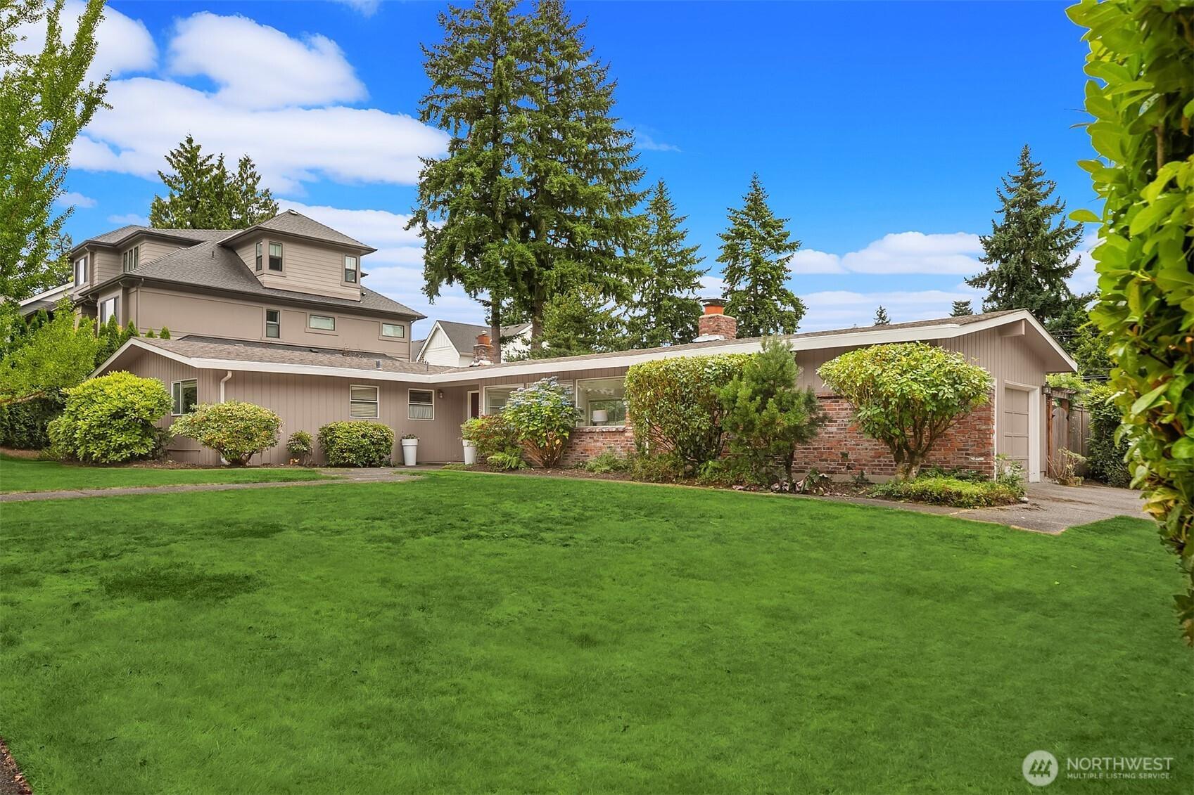 11005 SE 28th Place, Bellevue, WA 98004