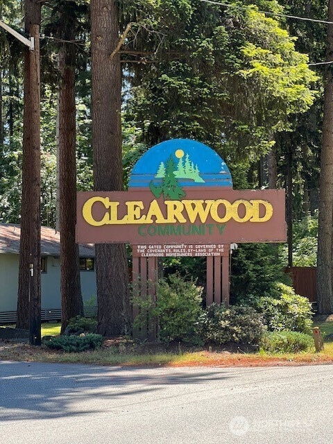 17707 N Beachside Dr SE, Yelm, WA 98597