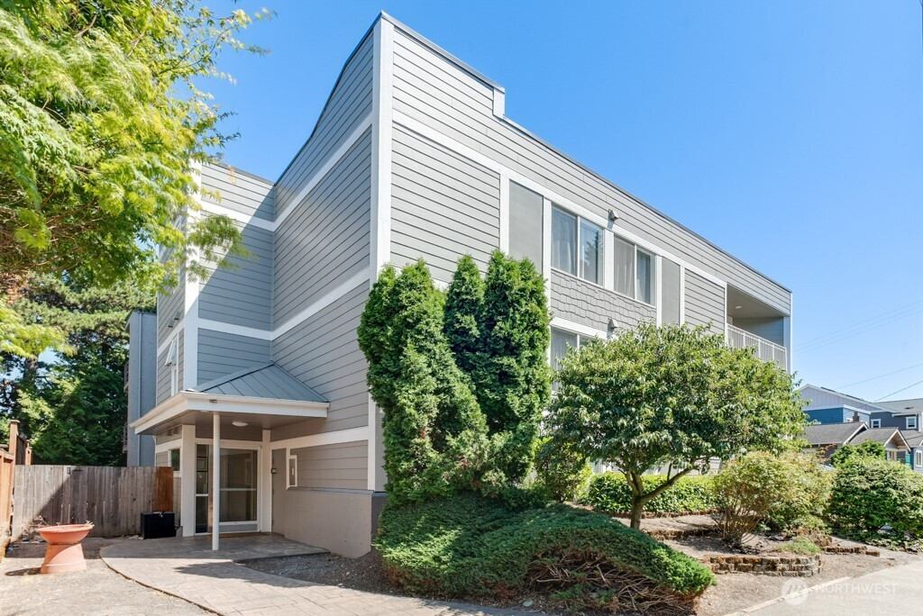 1200 6th Avenue N, Seattle, WA 98109