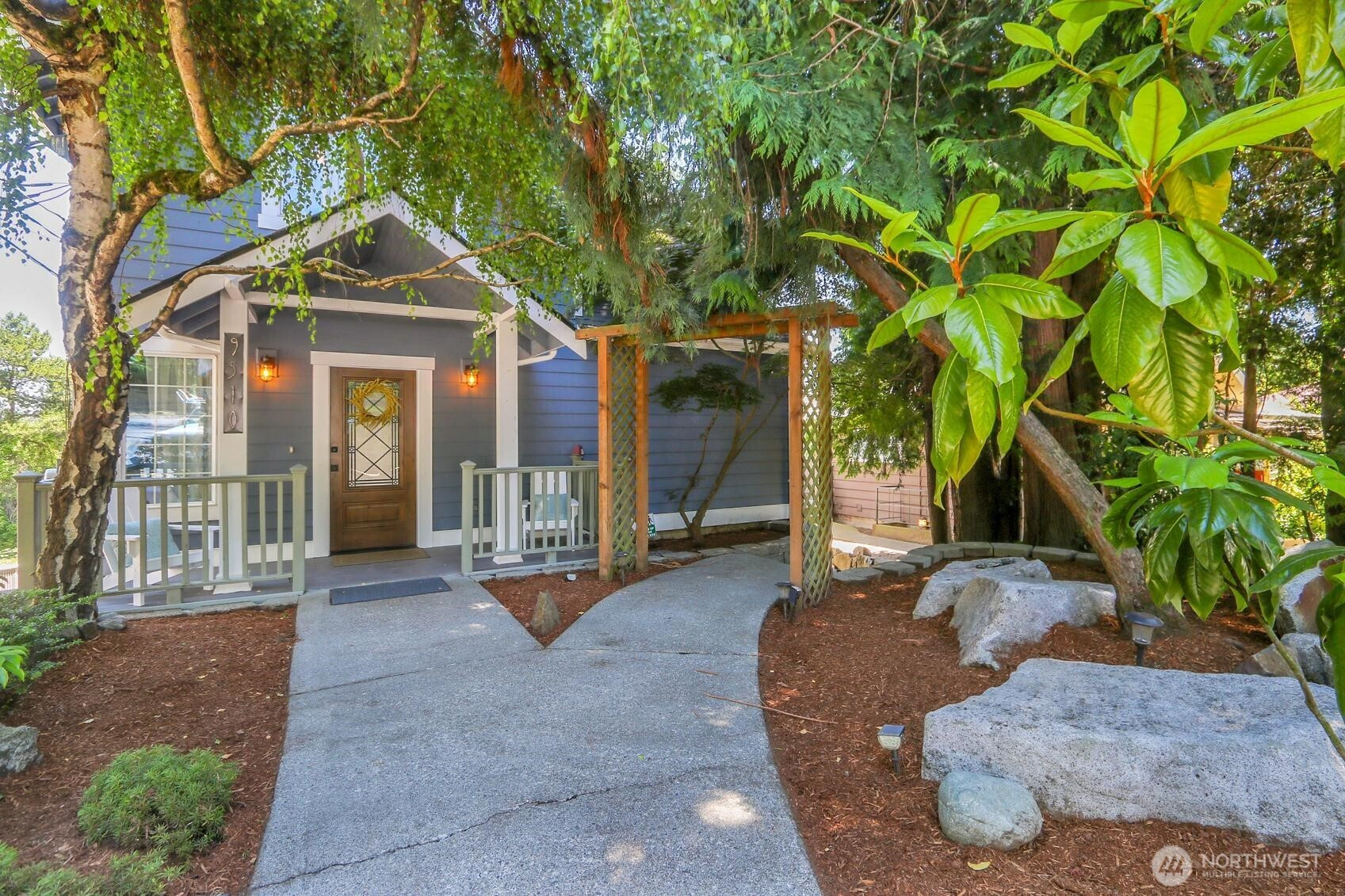 9510 9th Avenue NW, Seattle, WA 98117