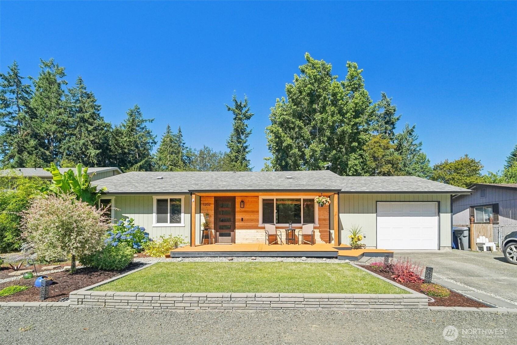 1202 Eleanor Court, Steilacoom, WA 98388