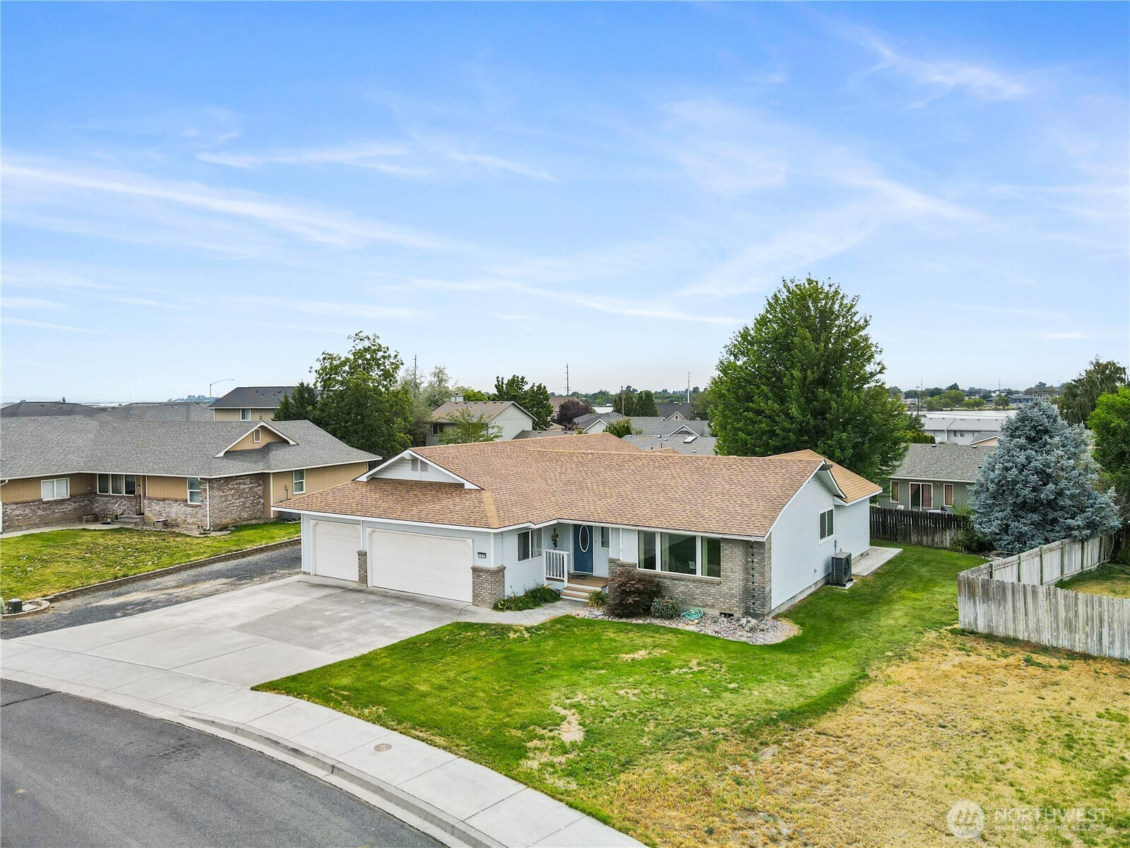 1538 S Bailey Avenue, Moses Lake, WA 98837