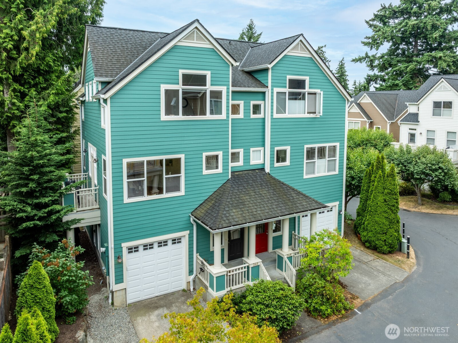 346 Wyatt Way NE, Bainbridge Island, WA 98110