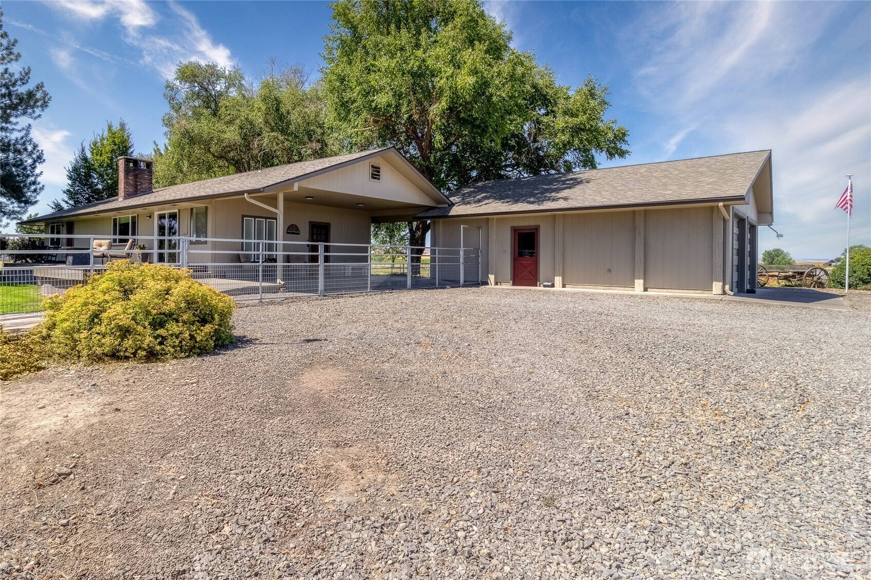1135 Locher Road, Touchet, WA 99360