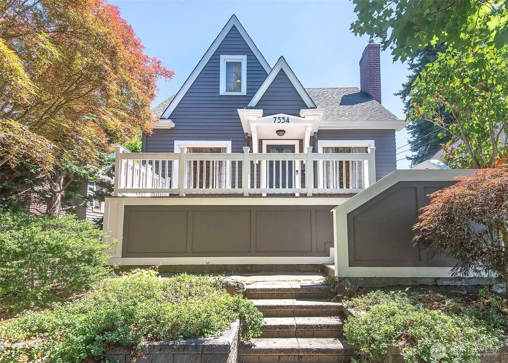 7534 Brooklyn Avenue NE, Seattle, WA 98115