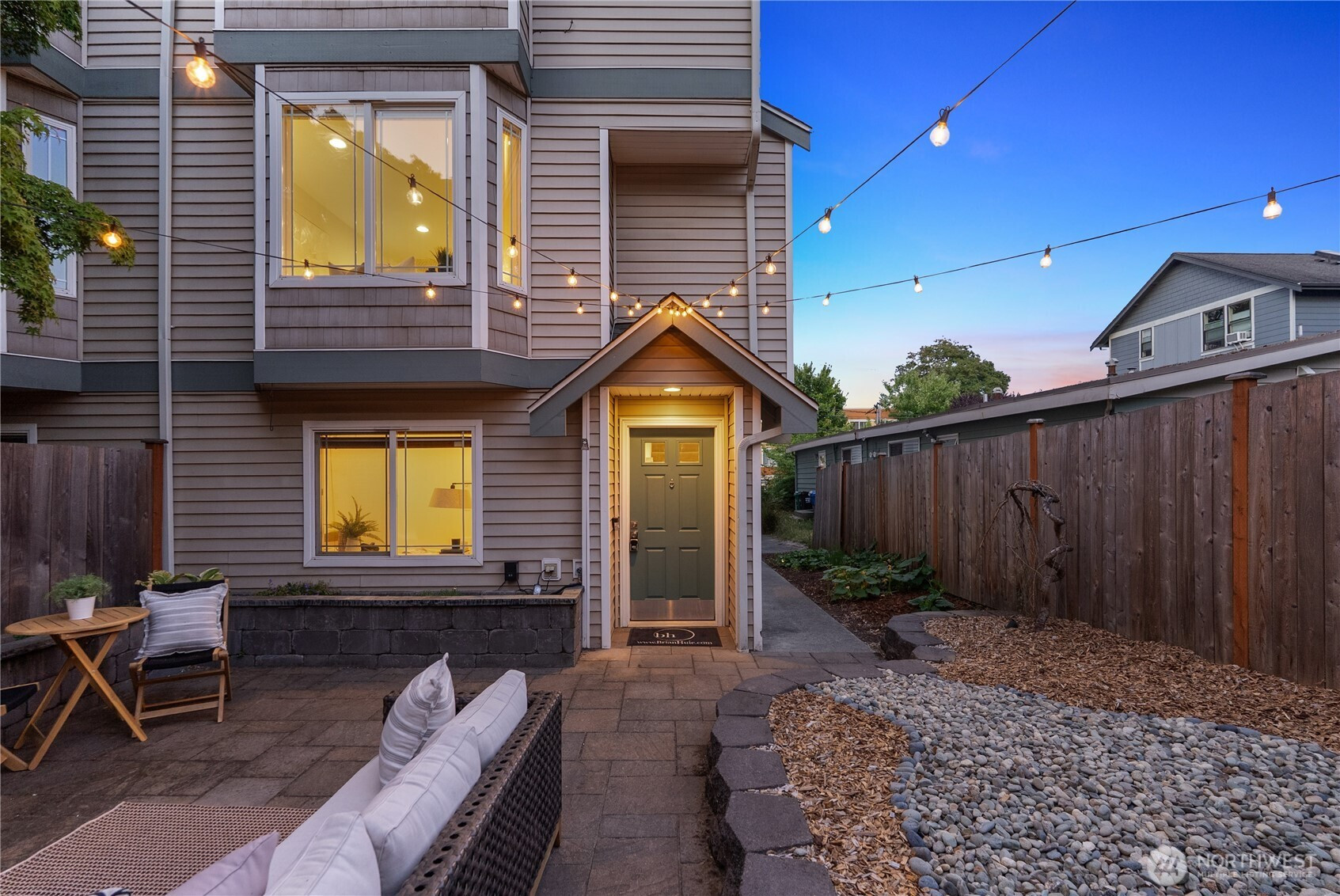 9239 Ashworth Avenue N, Seattle, WA 98103