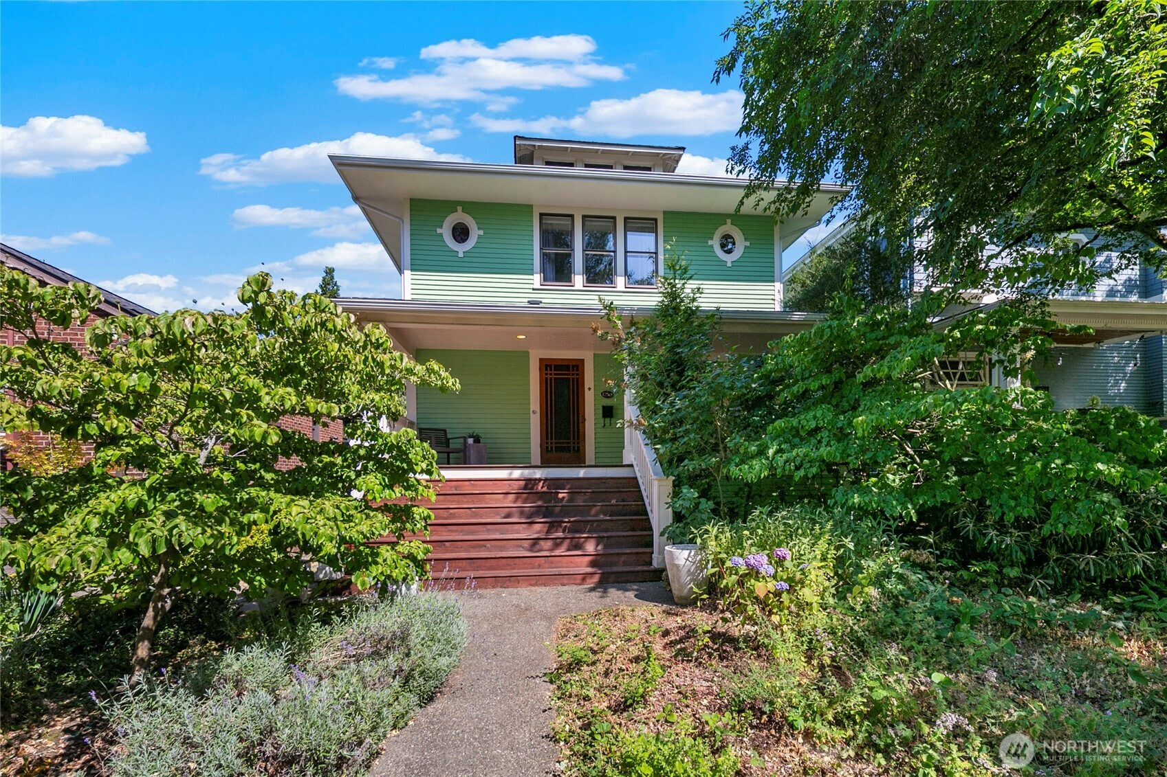 1250 17th Avenue E, Seattle, WA 98112