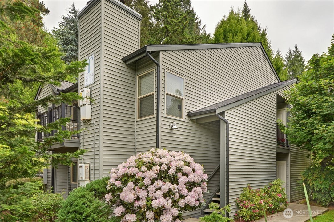 9805 Avondale Road NE, Redmond, WA 98052