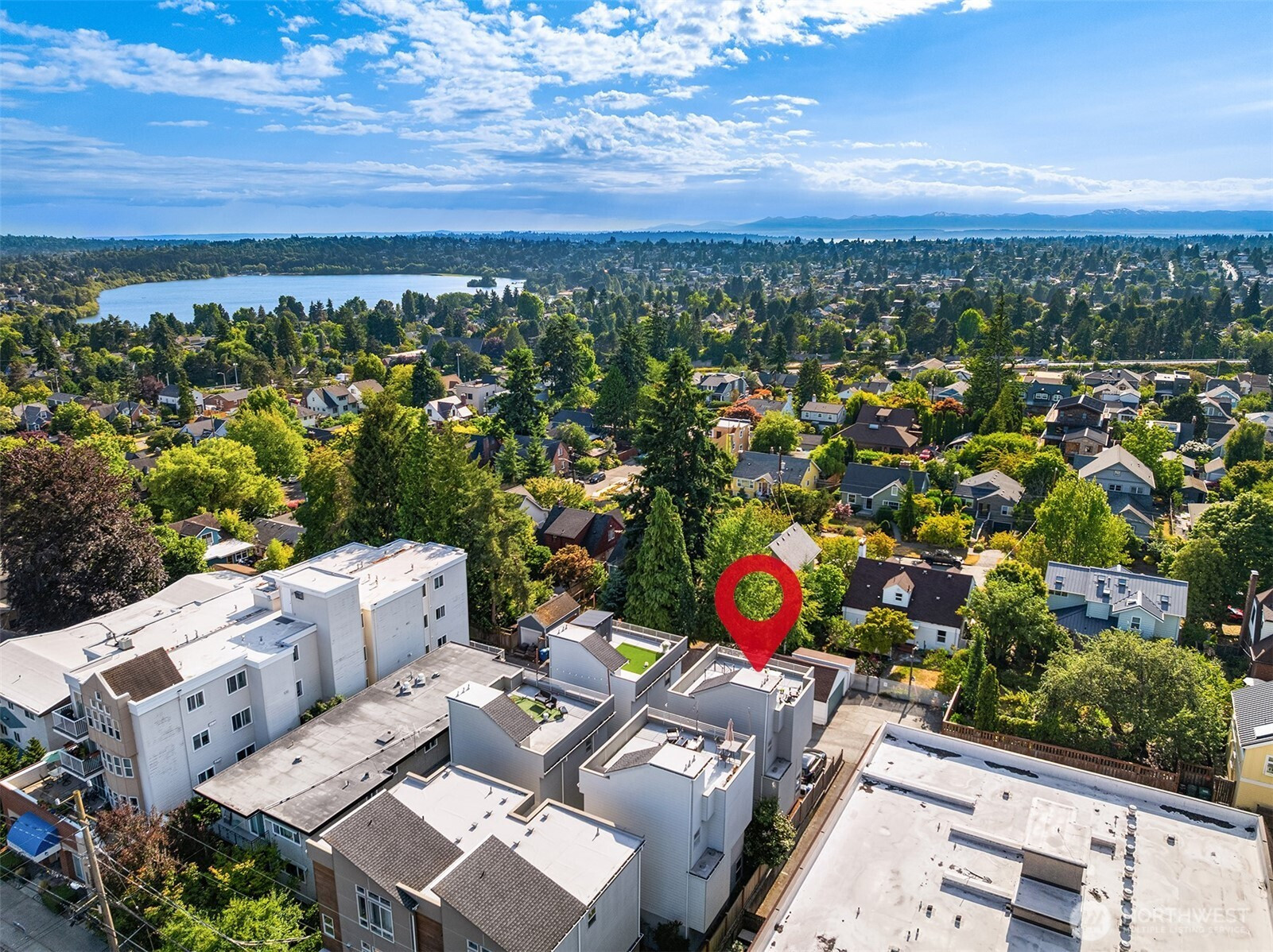 8295 5th Avenue NE, Seattle, WA 98115