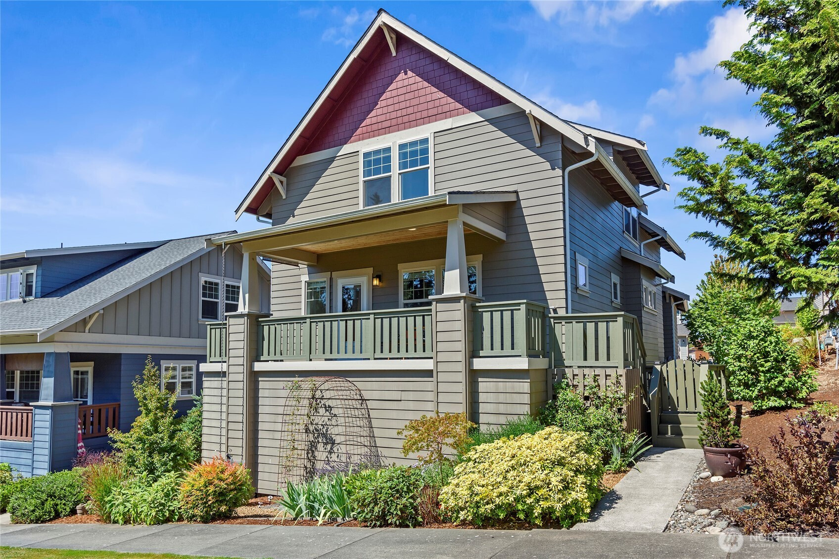 1720 NE Nutkana Way, Poulsbo, WA 98370