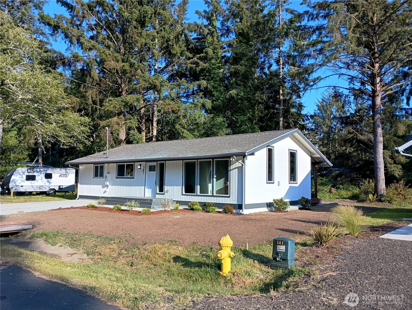 367 Eridani Loop SE, Ocean Shores, WA 98569