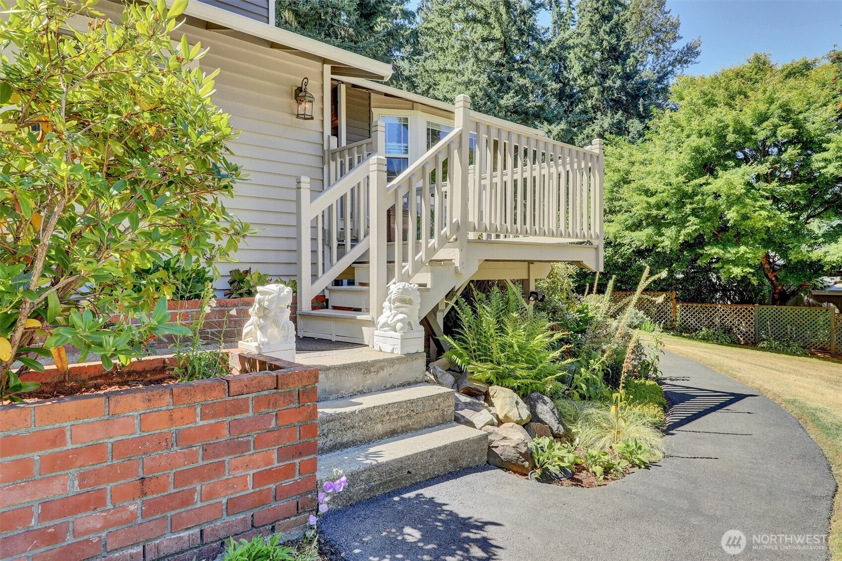 18803 156th Ave NE, Woodinville, WA 98072