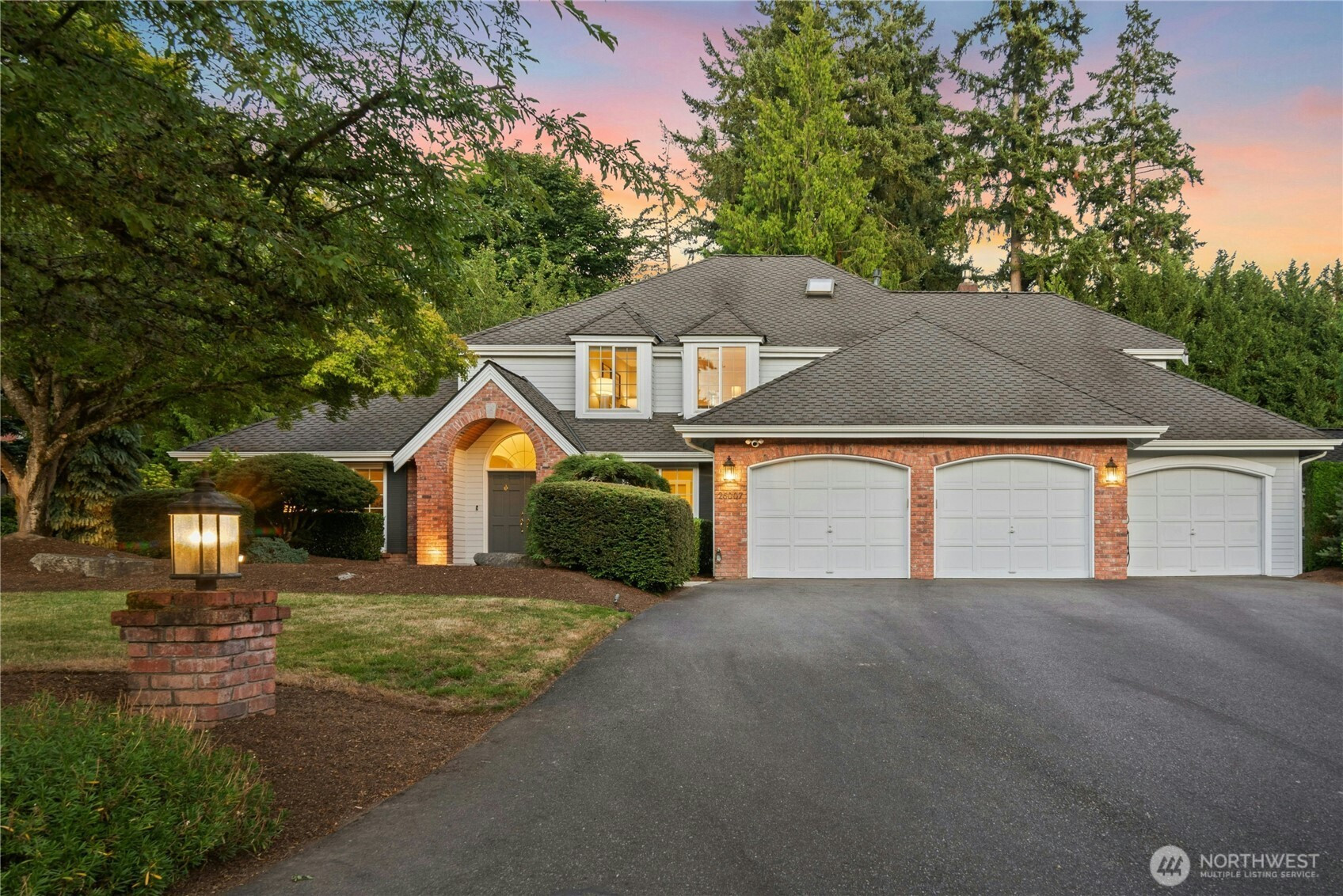 26007 NE 27th Drive, Redmond, WA 98053
