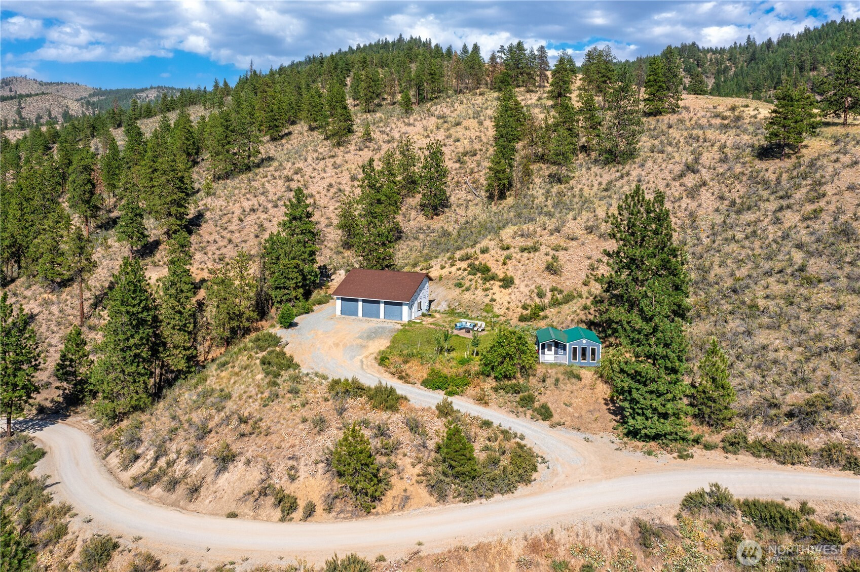 1478 Lodge Pole Road, Chelan, WA 98816