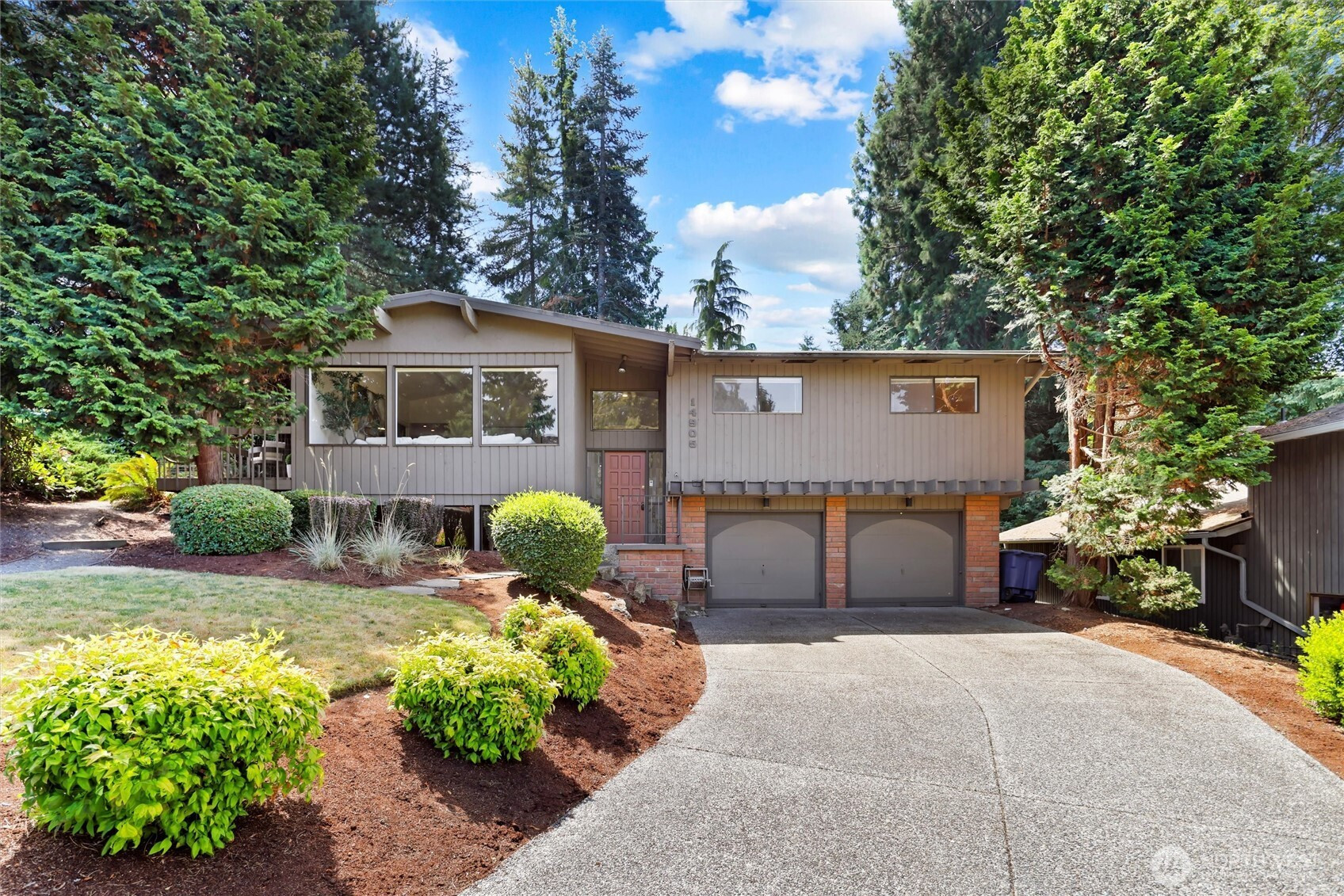 14905 SE 46th Place, Bellevue, WA 98006