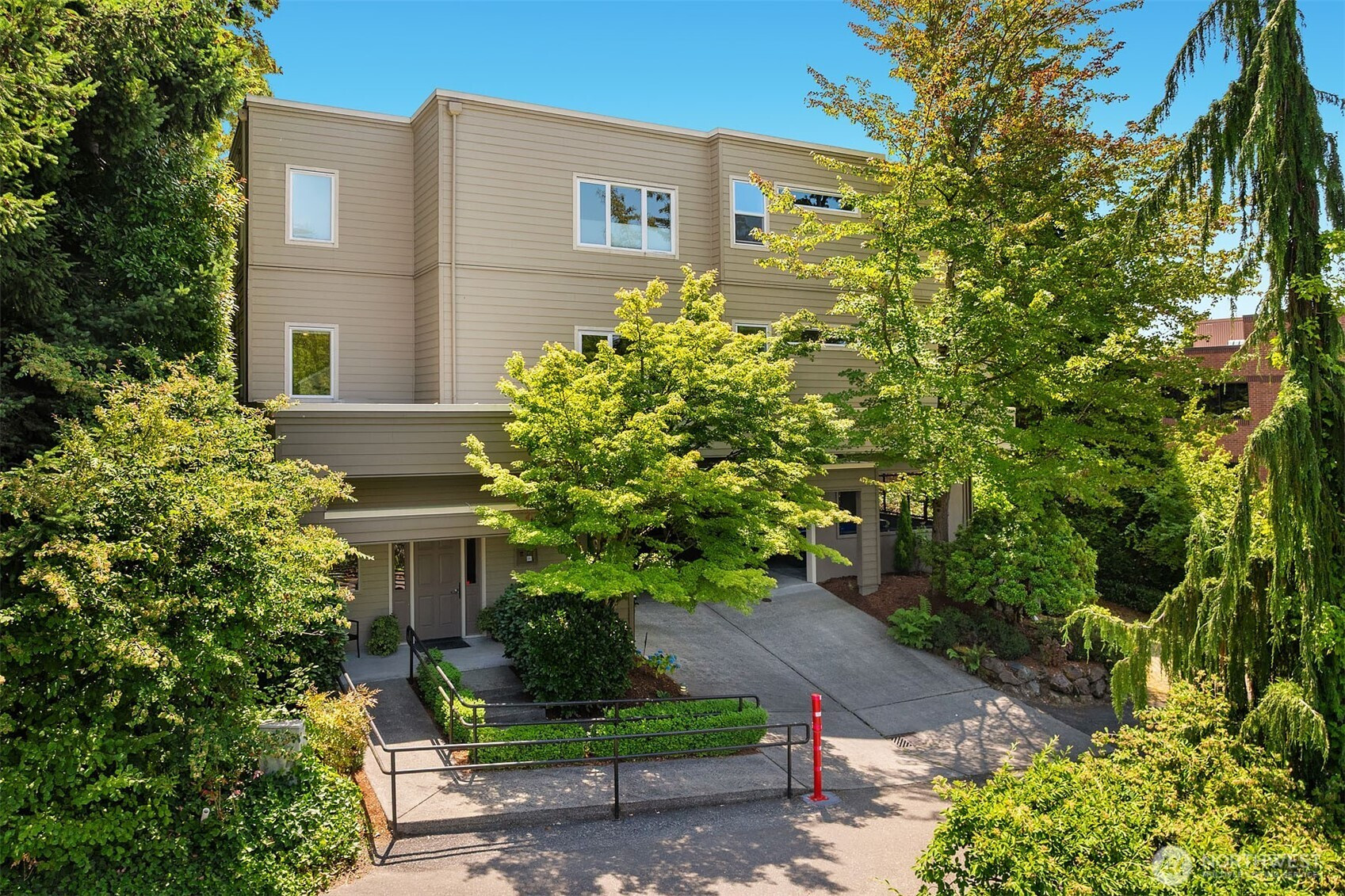 703 4th Avenue, Kirkland, WA 98033