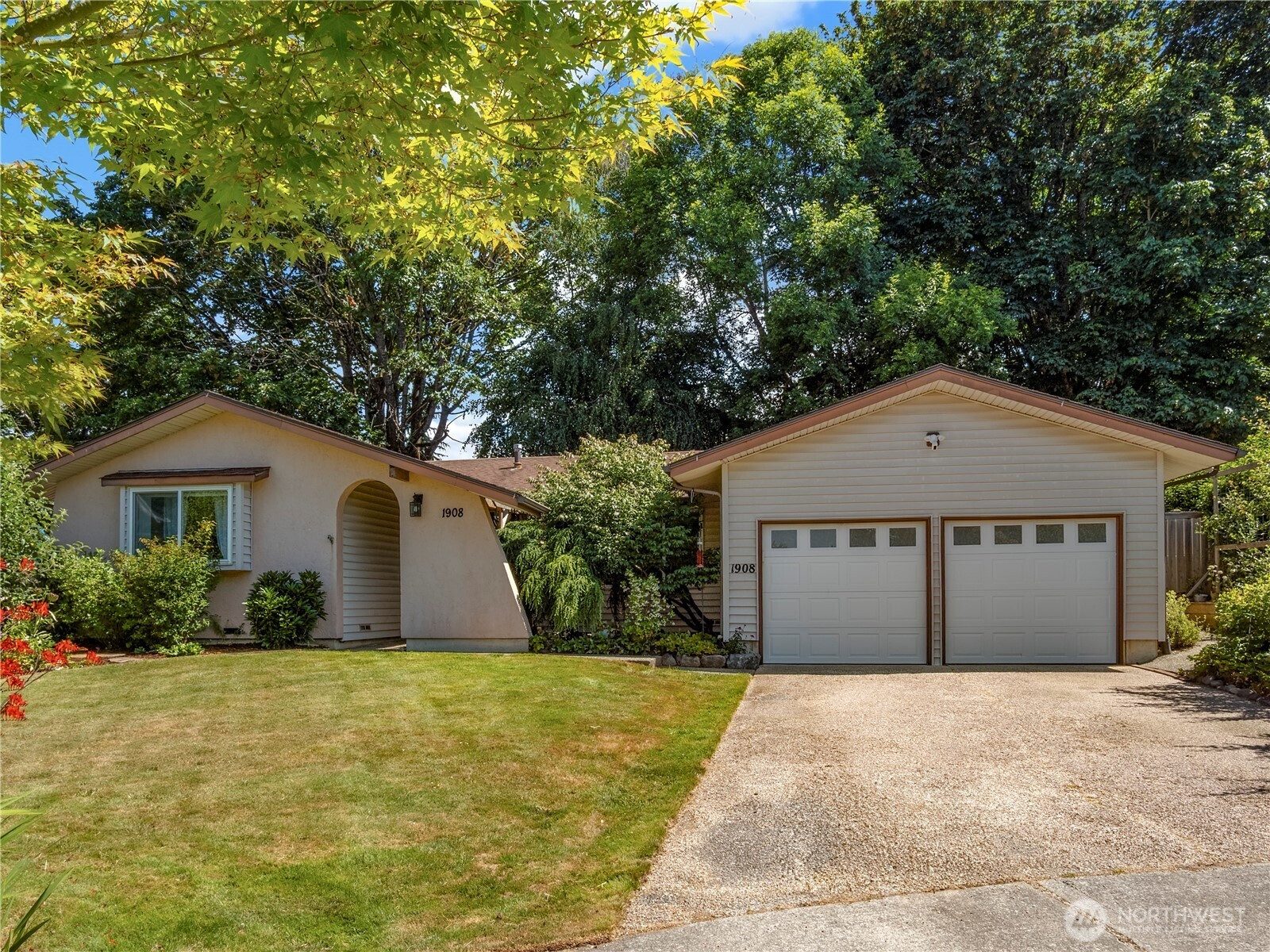 1908 SE 21st Place, Renton, WA 98055