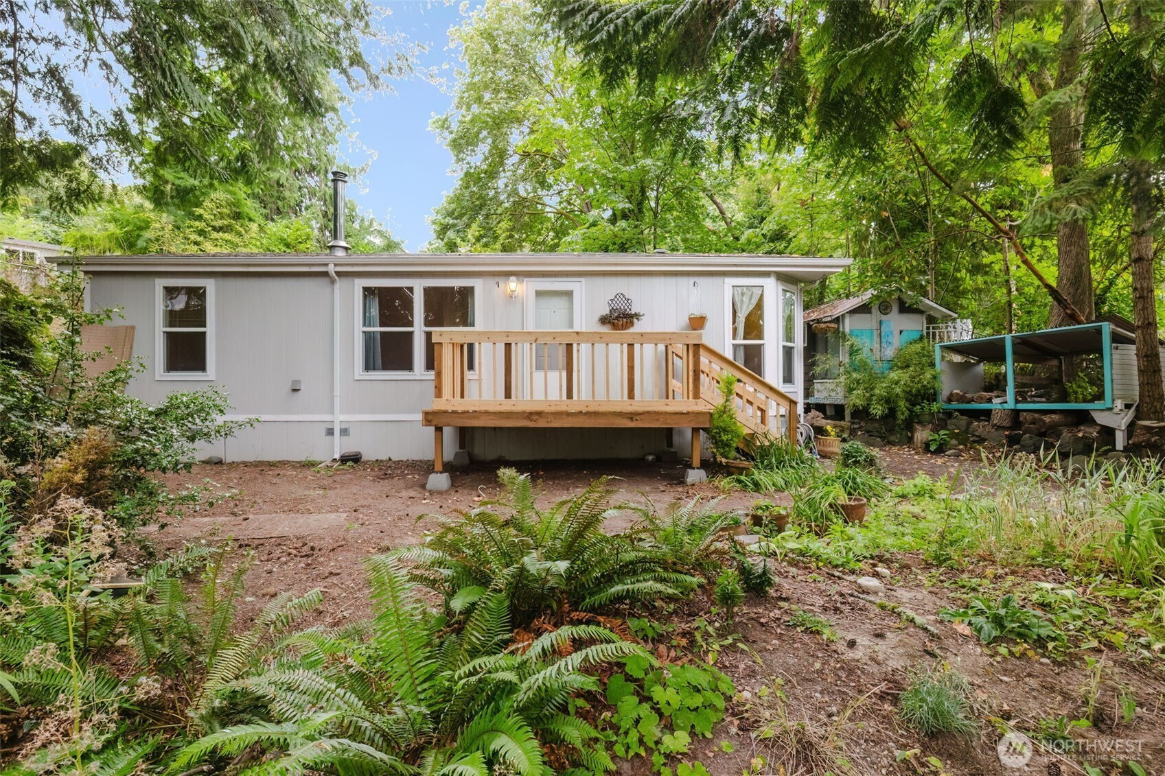18689 1st Avenue NE, Suquamish, WA 98392