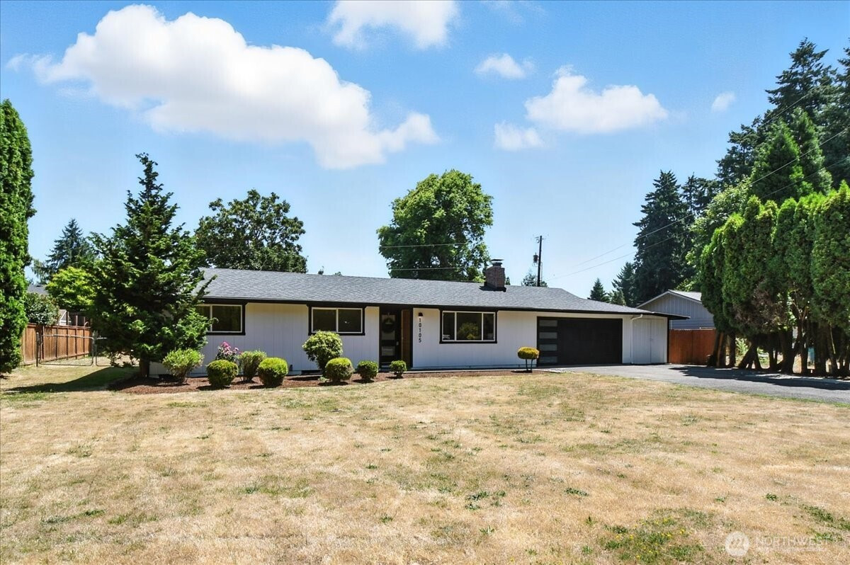 10105 NW Lakeshore Avenue, Vancouver, WA 98685