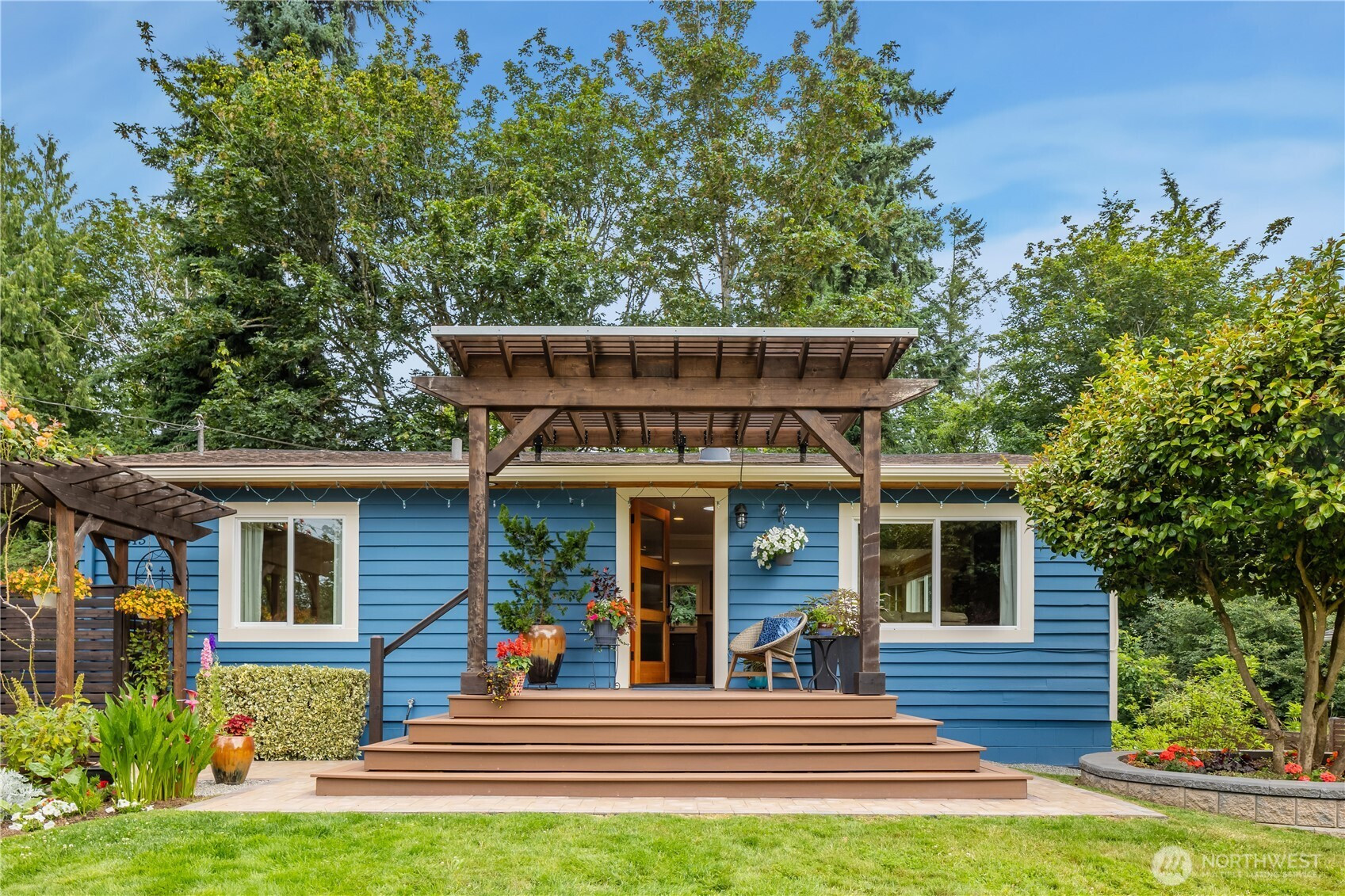 2315 N Castle Way, Brier, WA 98036