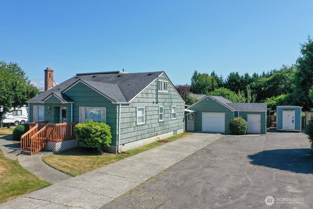 2606 E Main, Puyallup, WA 98372
