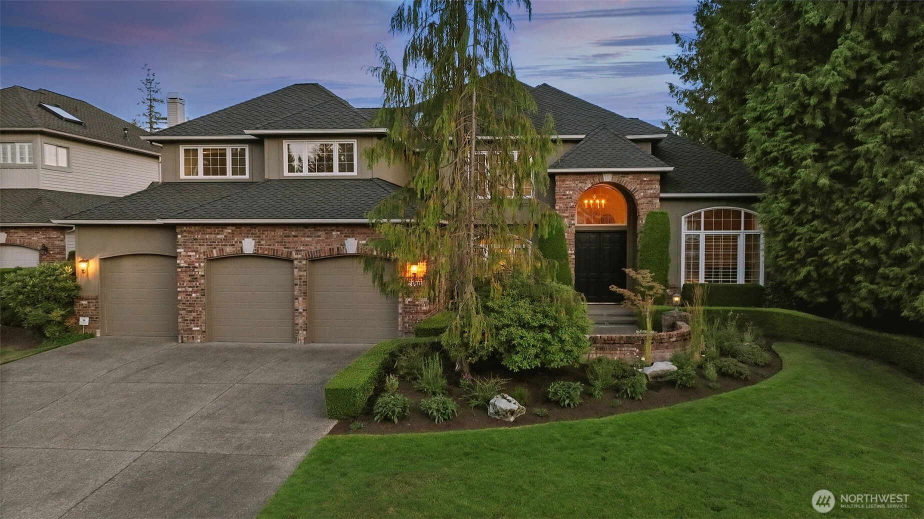 24611 SE 2nd Place, Sammamish, WA 98074