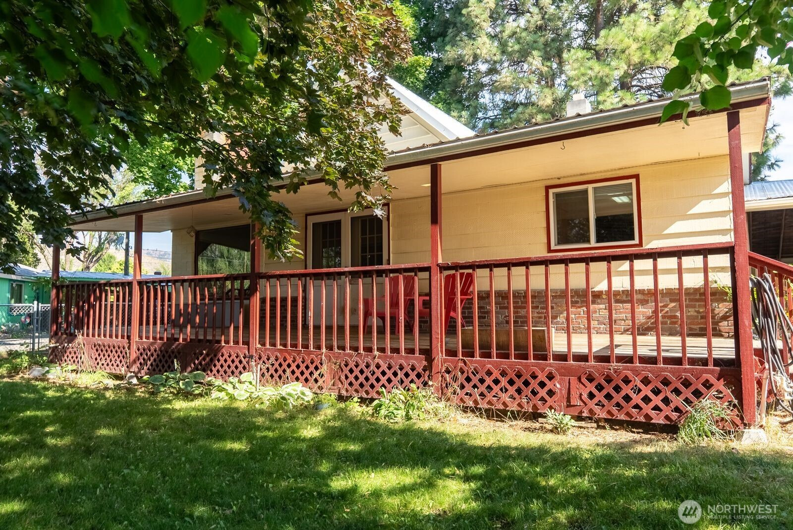 53 Kermel Road, Omak, WA 98841